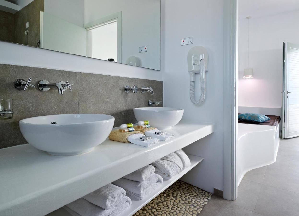 Santa Maria Luxury Suites & Spa Adamantas  Exterior photo