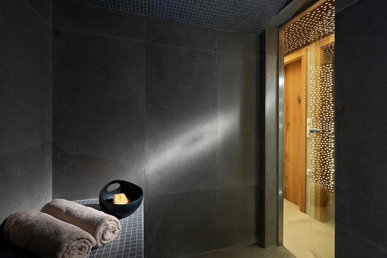 Santa Maria Luxury Suites & Spa Adamantas  Exterior photo